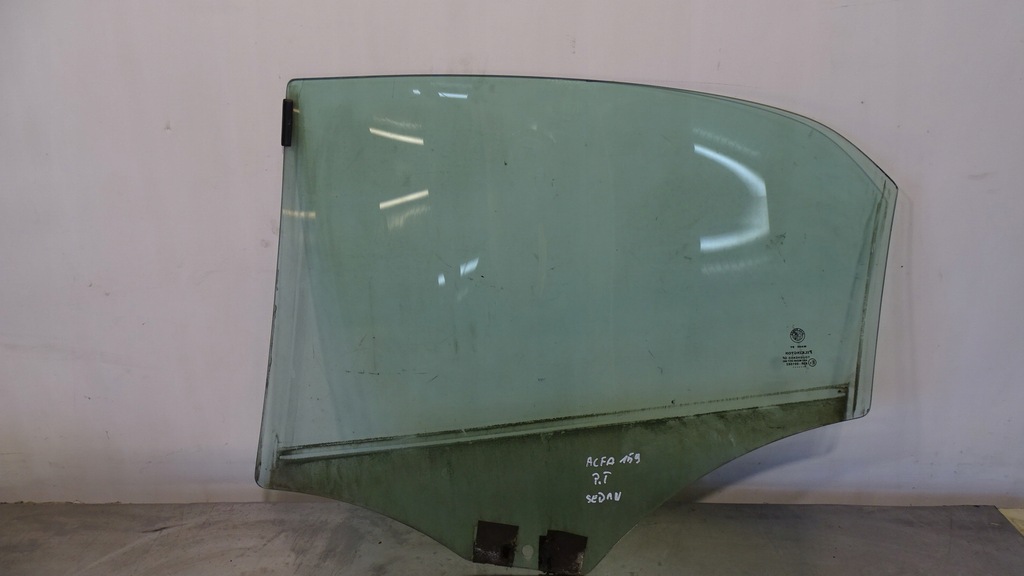 фото №1, Стекло боковая правая задняя дверь alfa romeo 159