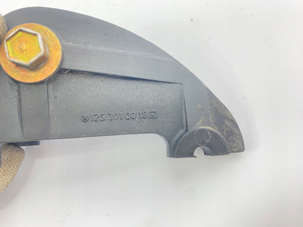 Направляющая опора трос педали газа mercedes w126 1263010018 Киев