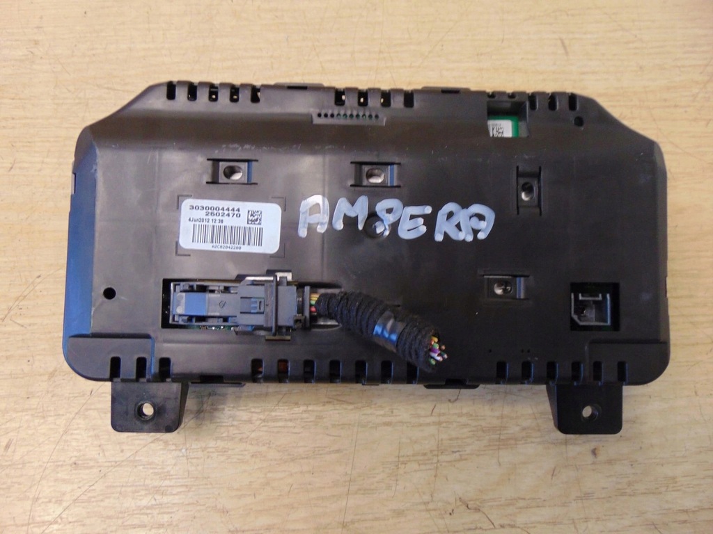 фото №6, Счетчик приборная панель opel ampera i 1 22870068 europa