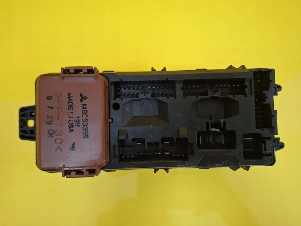 фото №5, Коробка предохранителей mitsubishi space star mb953355 nr124