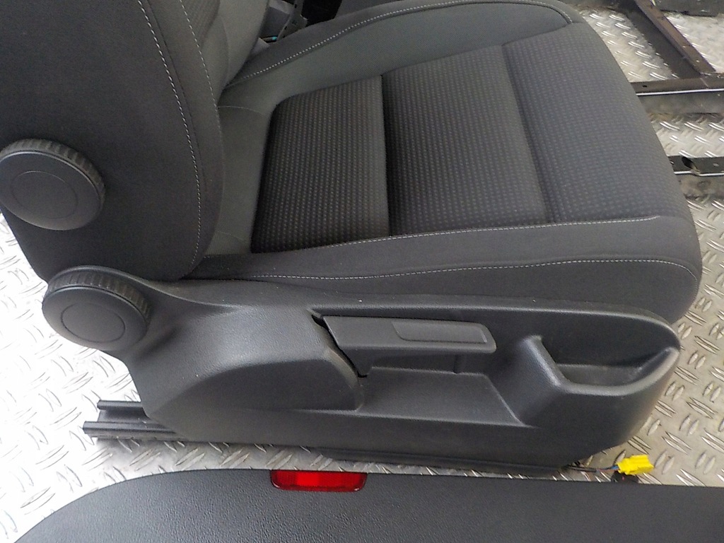 фото №8, Golf v plus 08-14 сидіння заднє сидіння середина комплект