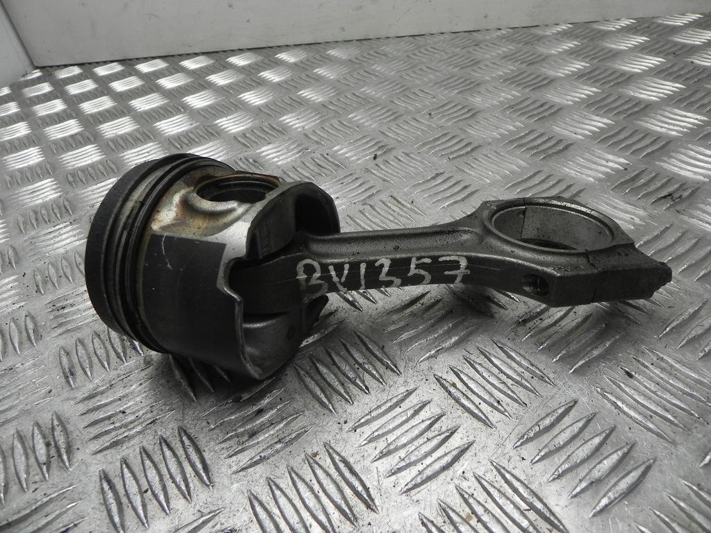 фото №1, Поршень bmw 6 coupe 2011 stp