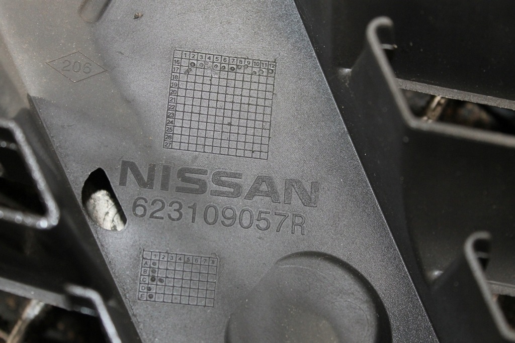 фото №9, Решётка радиатора nissan nv300 фургон x82 623109057r 1.6l дизель 89kw 2018