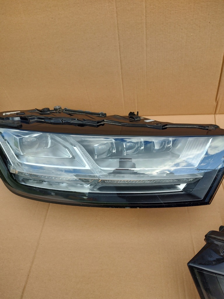 фото №11, Лампи full led matrix audi q7 sq7 l+p 4m0941035 4m0941036