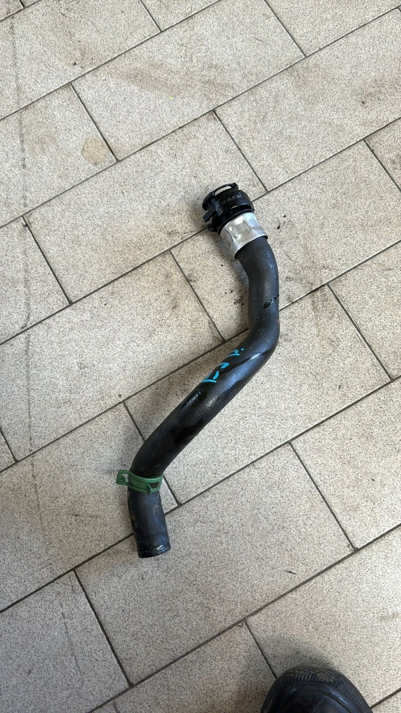 Шланг водяной r espace v 1.6dci с Разборки