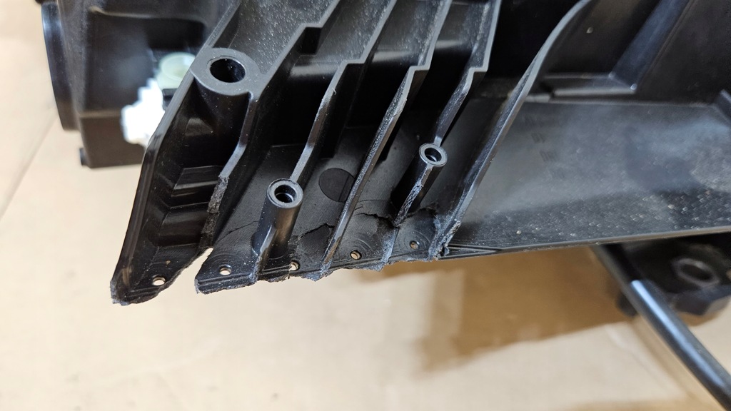 фото №7, Лампа перед левая skoda enyaq full led 5lb941015a