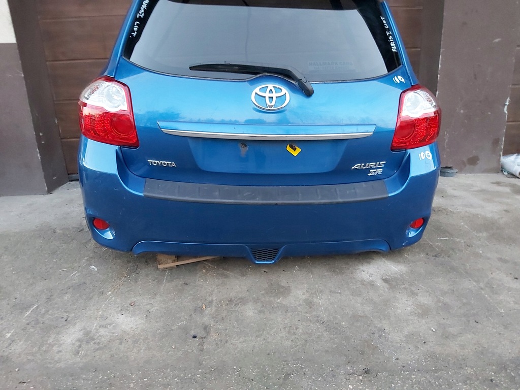 фото №9, Toyota auris i гасник toyot motorsport накладка