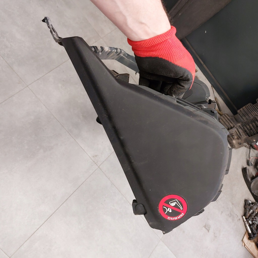 фото №10, Toyota prius ii пластиковая рама панели приборной панели