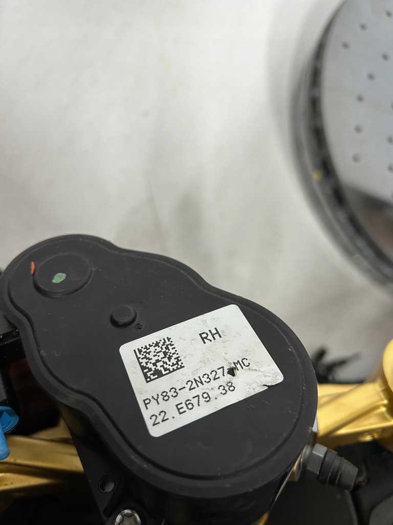 фото №9, Гальмівні диски керамічні ceramika aston martin dbx, vanquish, dbs , db11, vantage