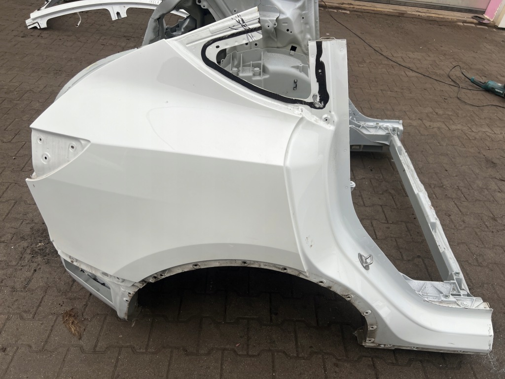 Купить Tesla model y 20- четверть крыло  правый  задняя задний цвет ppsw