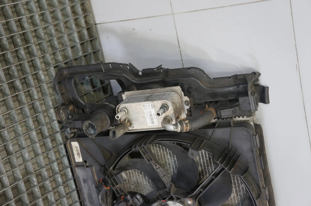 фото №7, Радіатор рідина wody оливи вентилятор volvo s60 ii v60 i 2.0 d автоматична коробка передач