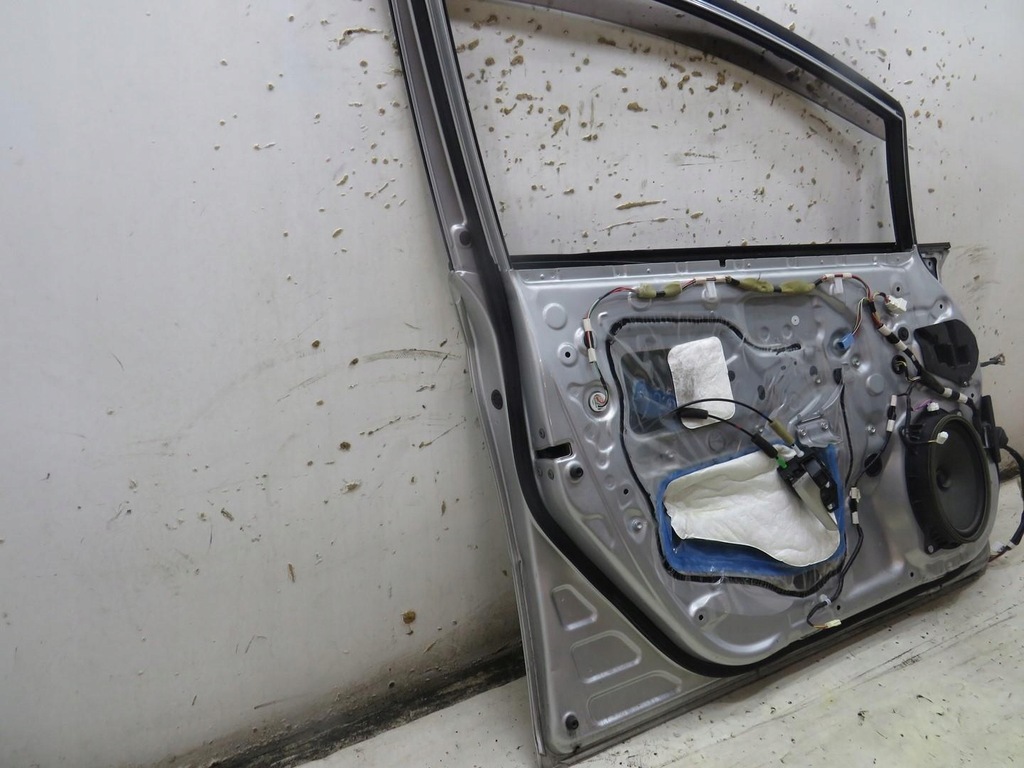 фото №6, Двері лівий перед 1f7 prius iii