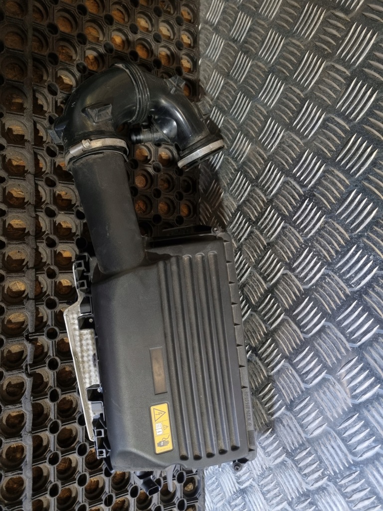 фото №1, Mercedes 2470901701 корпус фильтра воздуха