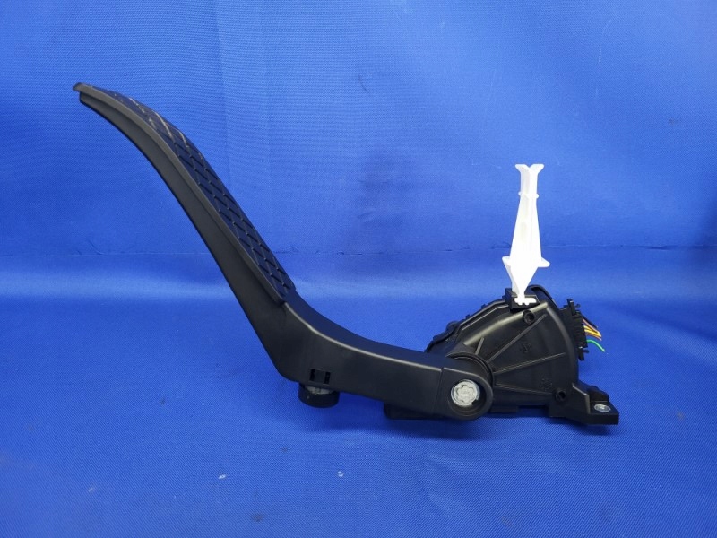 Купить Педаль потенциометр газа vw touareg ii 3.0 tdi v6