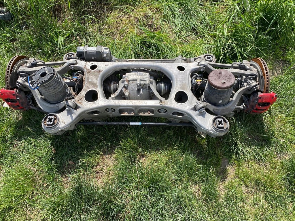 фото №1, Подвеска задние поворотные porsche panamera 971 2022 rok