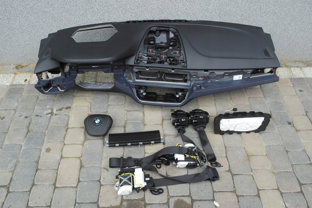 фото №1, Bmw 5 g30 g31 pulpit полка консоль подушка безопасности ремни