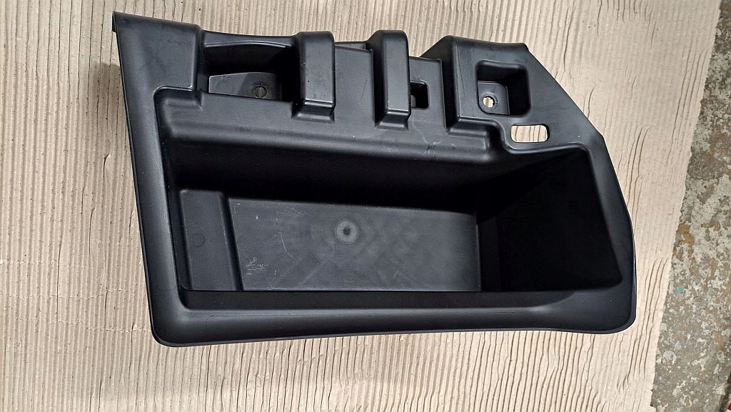 Купити Bmw 5 g30 бардачок багажника правий задній 9871616