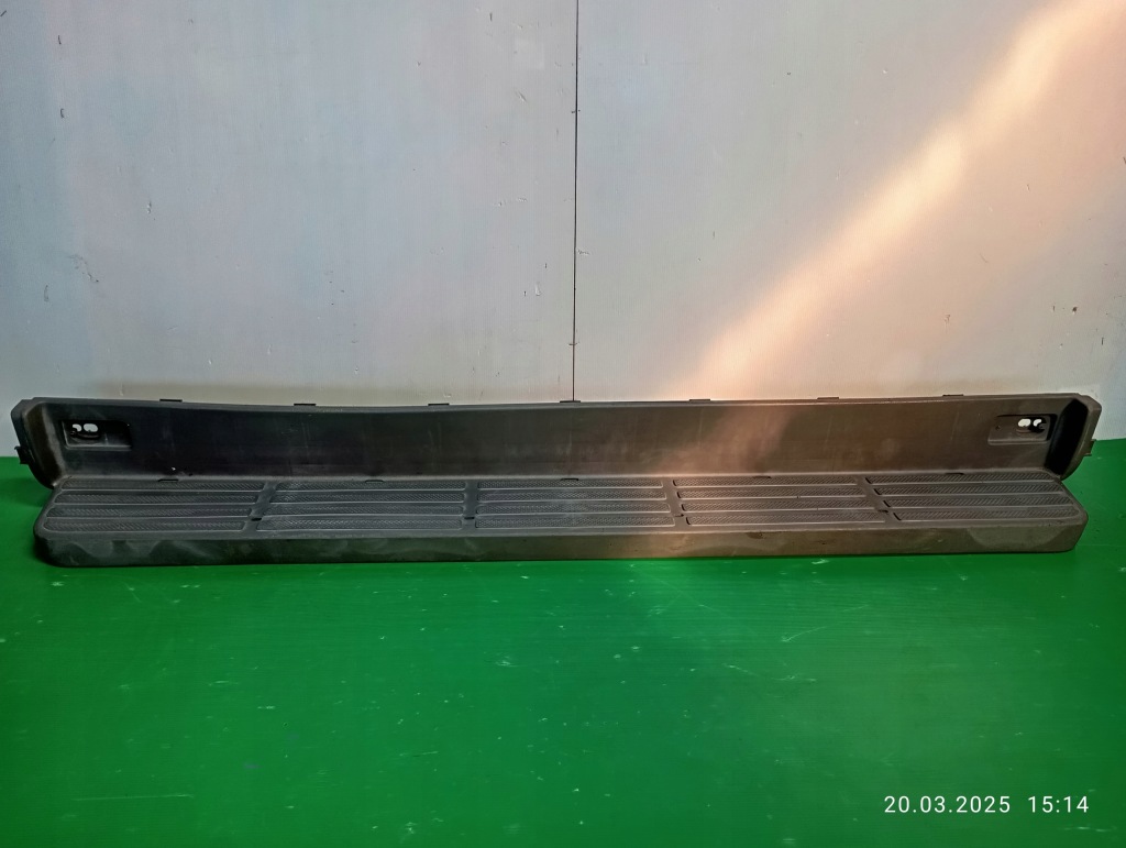 фото №1, Подножка бампера накладка задняя mercedes sprinter 95-00 a9018850202