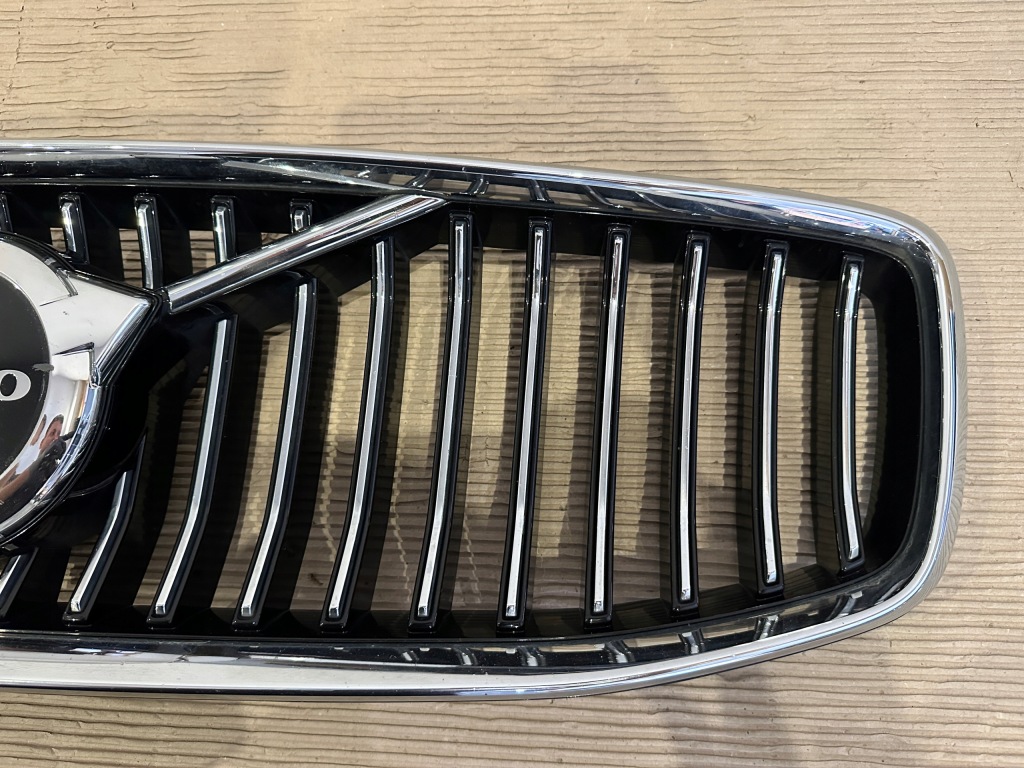 фото №3, Volvo v90 s90 lift 21-25 inscription решітка радіатора решітка радіатора pod радар оригінал