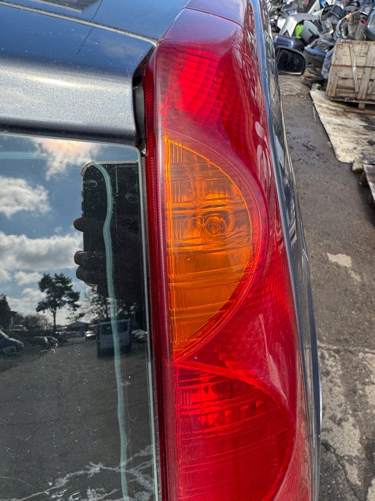 фото №7, Nissan note i e11 лампа правый задняя правая задняя