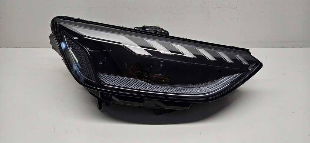 фото №1, Audi rs4 b9 lift фара matrix лампа правая czarna