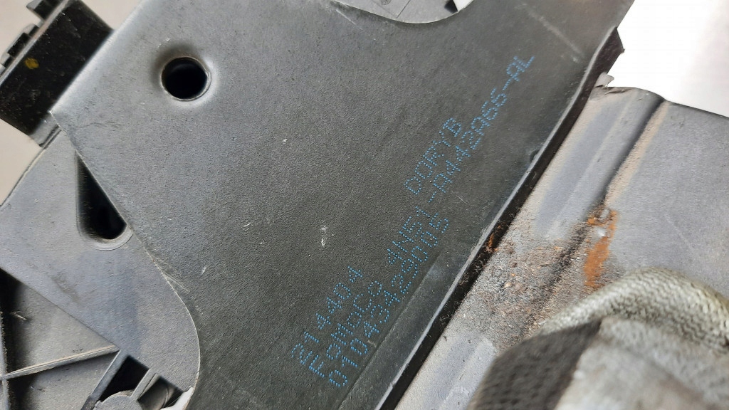 фото №7, Замок крышки 4n51-a442a66-al volvo v50 s40 ii 04-12r