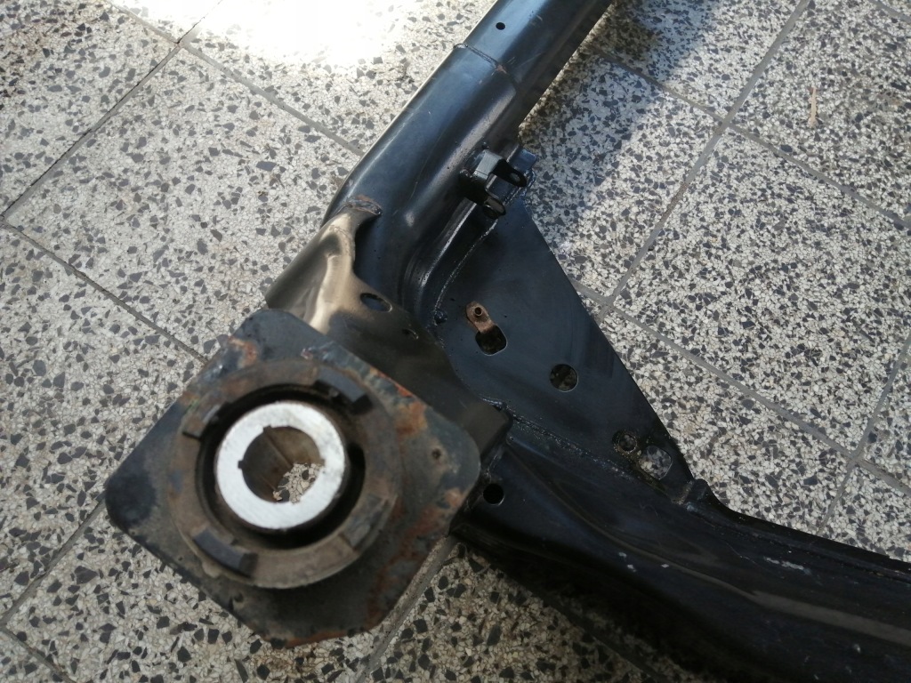 Купить Подрамник подрамник двигателя jaguar e-pace x540 2018 2.0 d hk72-5000a