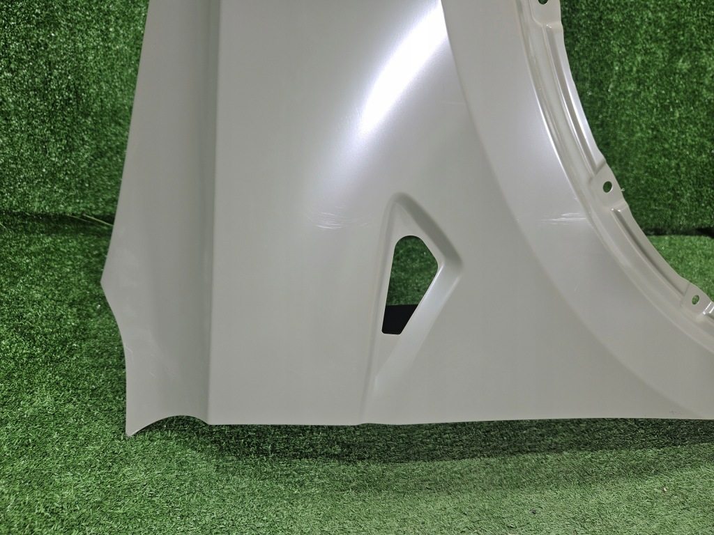 Tesla y model y крыло передний правый новый оригинал с Разборки