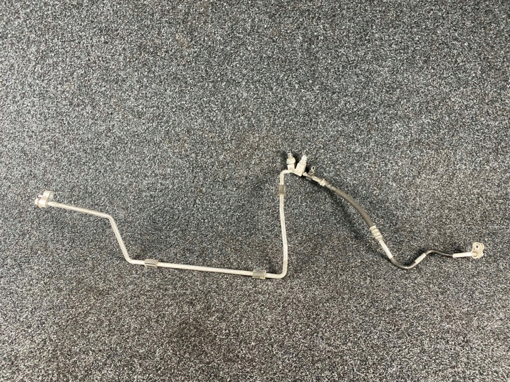 фото №1, Bmw seria 3 f30 f31 шланг кондиціонера 9212236