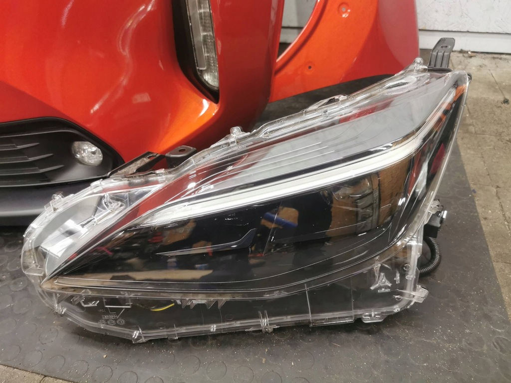 фото №12, Toyota yaris cross перед kompletny набір частини eu full led 2kv