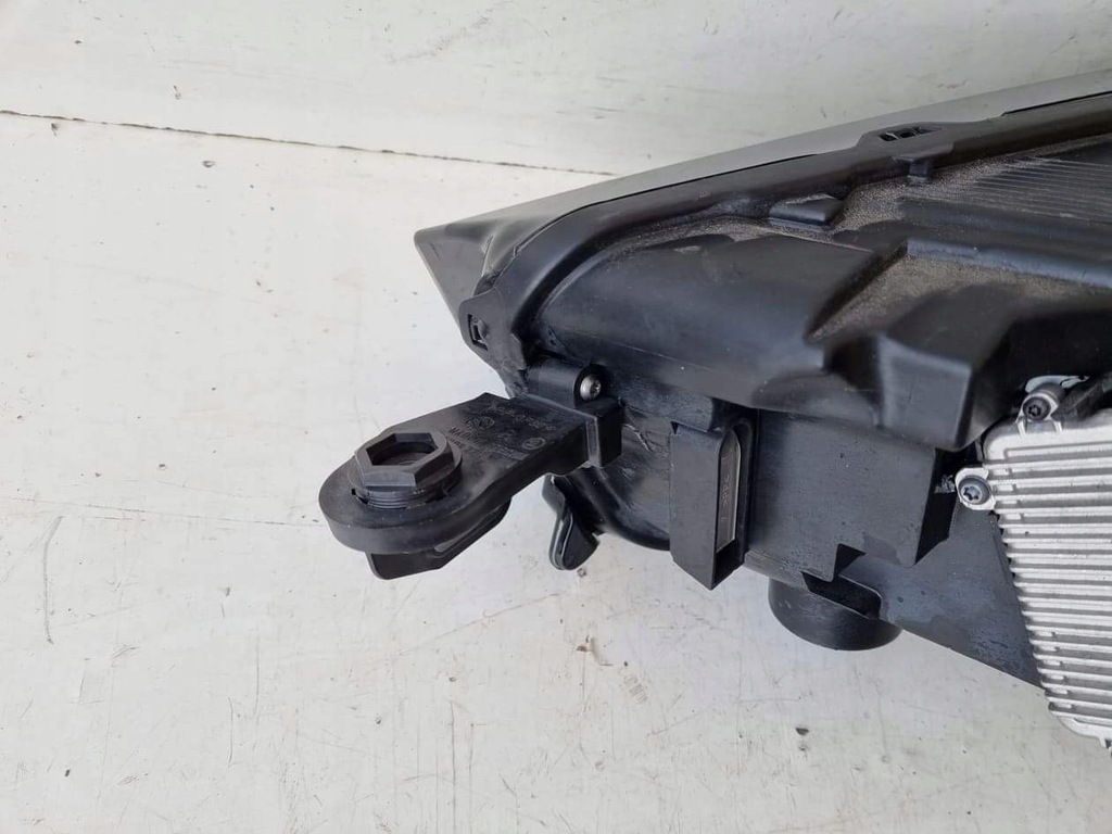 фото №9, Skoda scala 657 лампа перед led 657941015 a