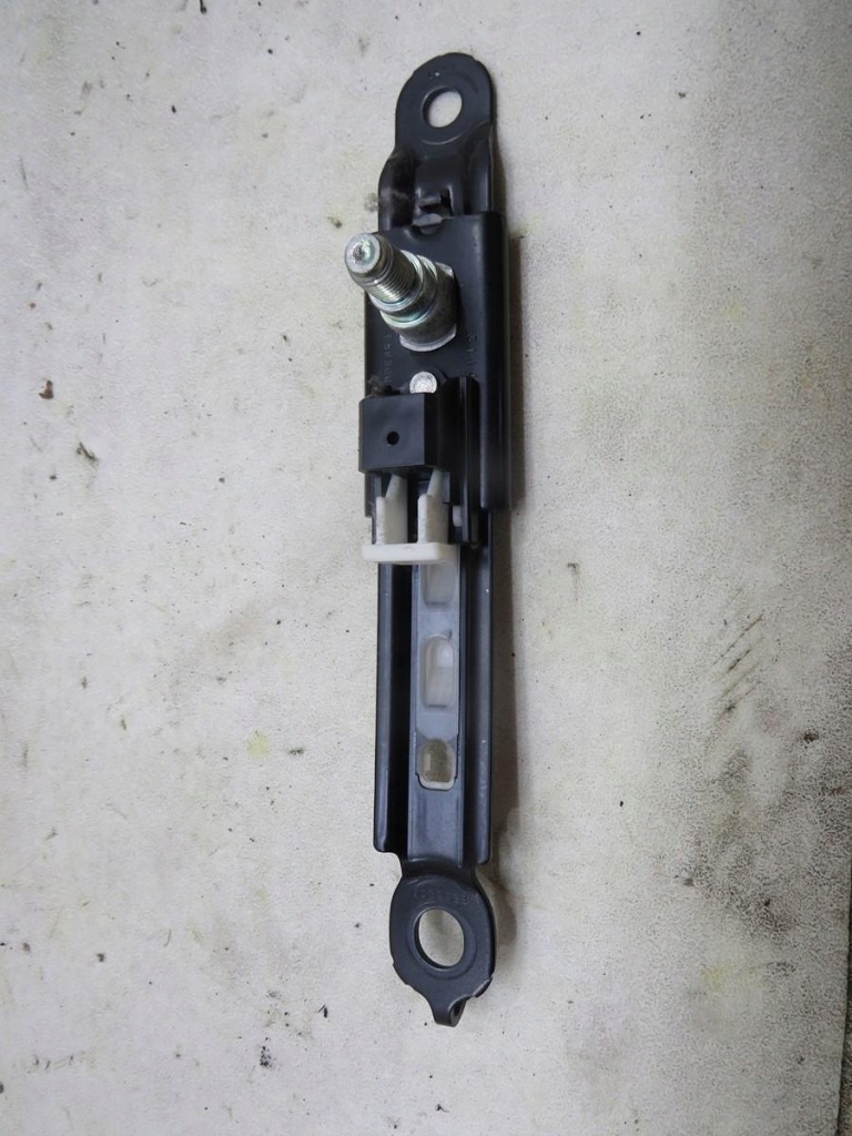 фото №4, Регулировка высоты поперечина prius 3 iii lift