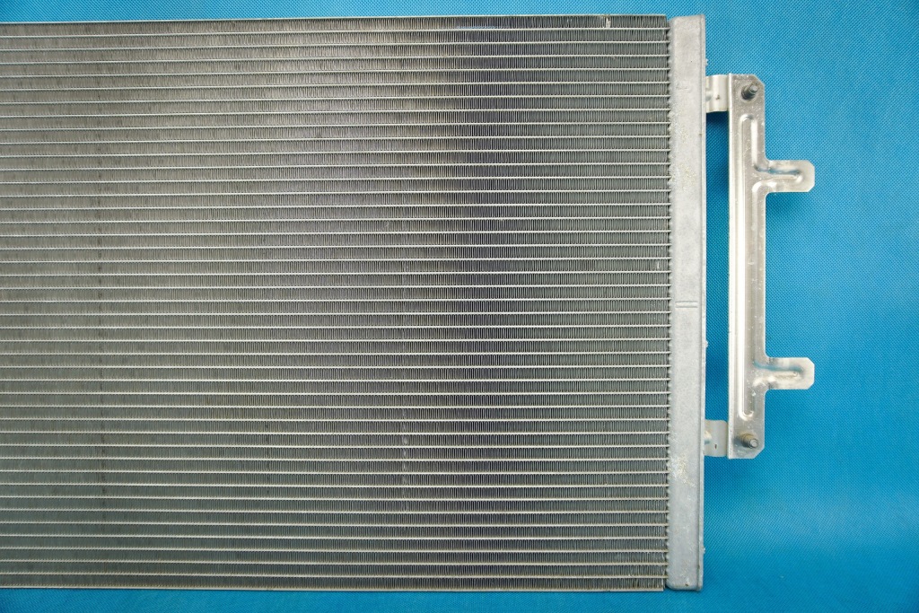 Радиатор воды audi a8 4h 4h0145804a 3.0tfsi 4.0tfsi Недорого