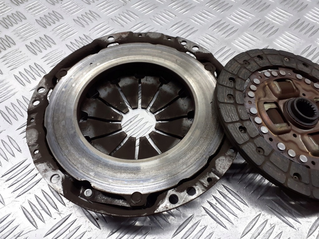 фото №3, Притиск зчеплення toyota yaris i 1.3