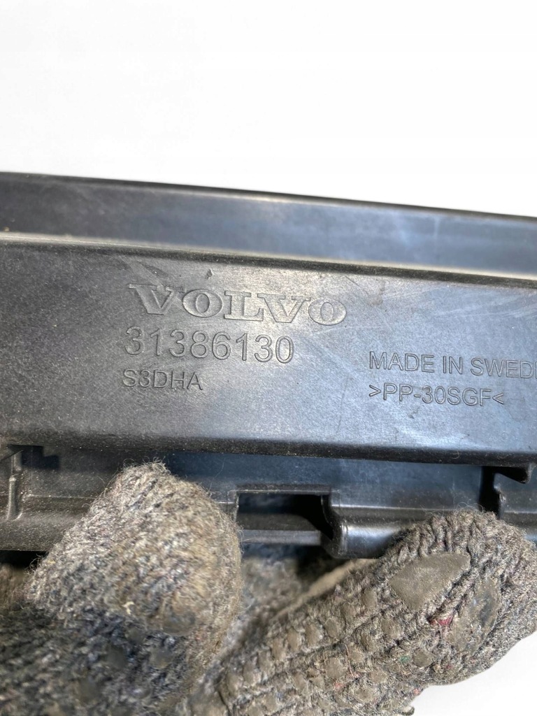 фото №8, Volvo xc90 2021 напрямна накладки порога 31386130