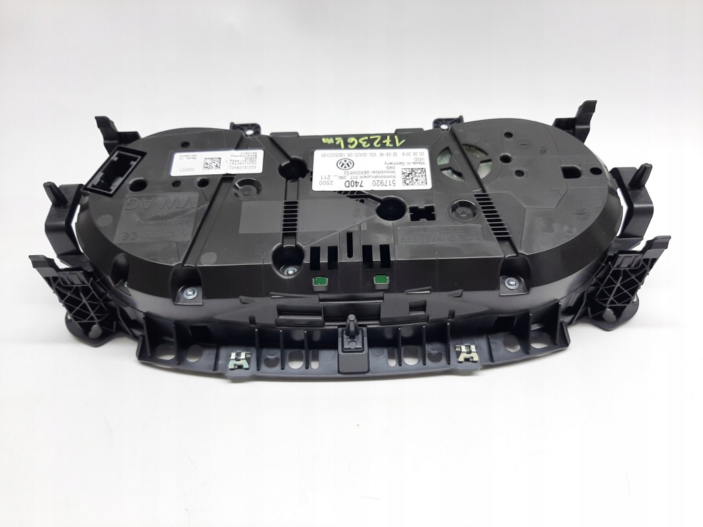 фото №10, Счетчик приборы volkswagen оригинальный номер 517920740d