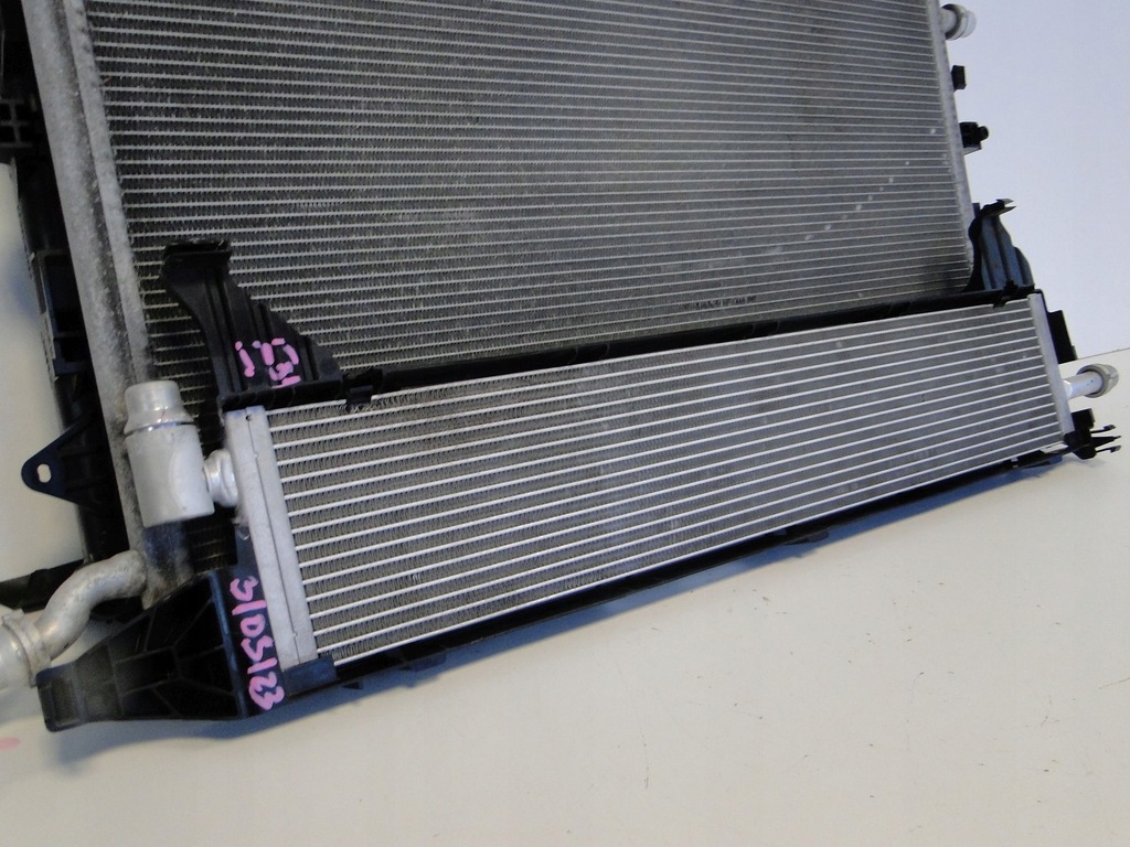 фото №11, Mercedes e klasa w213 213 радіатор акумулятор