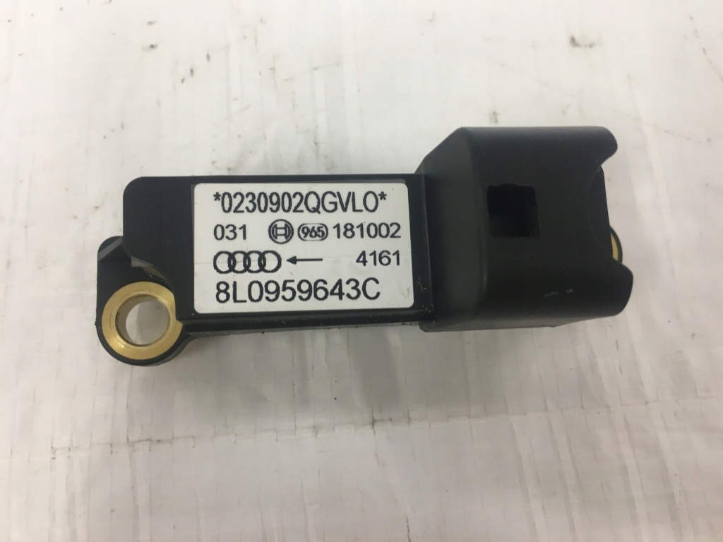 Купить Датчик удара бокового audi a3 8l0959643c