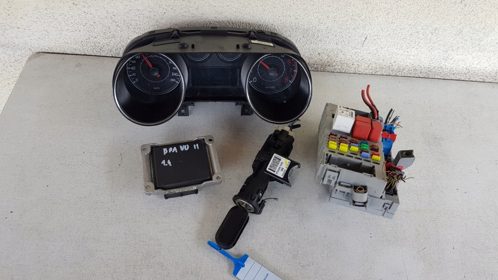 фото №1, Бортовой компьютер набор fiat bravo ii 1.4 16v