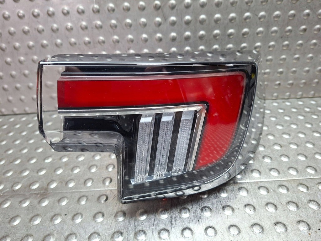 фото №1, Лампа правый задняя led 9833721980 opel mokka b 2022-