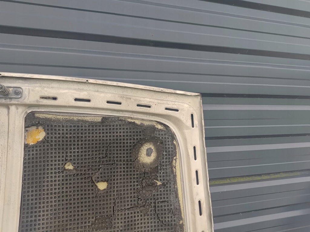 Porsche 924 капот в Україні