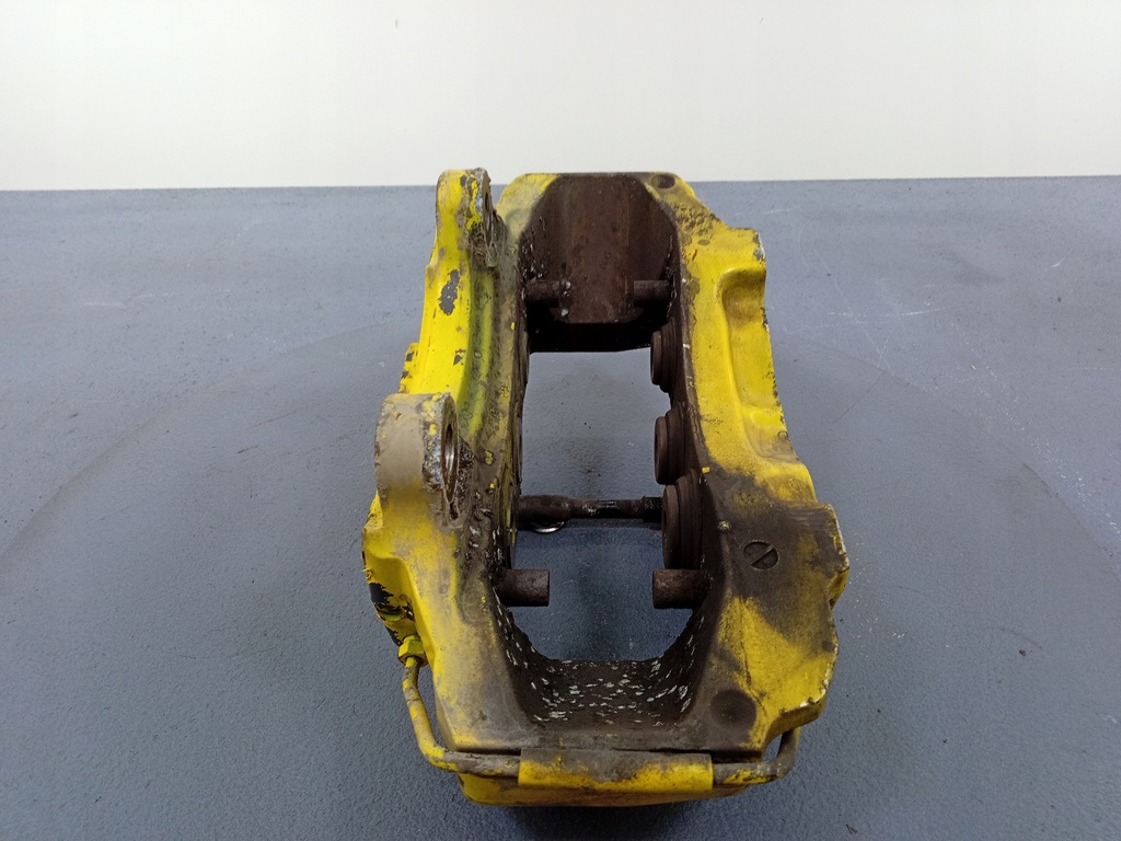 фото №5, Audi q7 4l 4.2 tdi суппорт перед правый brembo 18zl