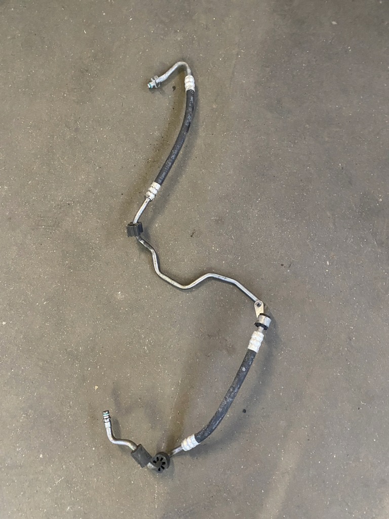 Купити Mercedes 166 патрубок шланг підсилювача 1663201353