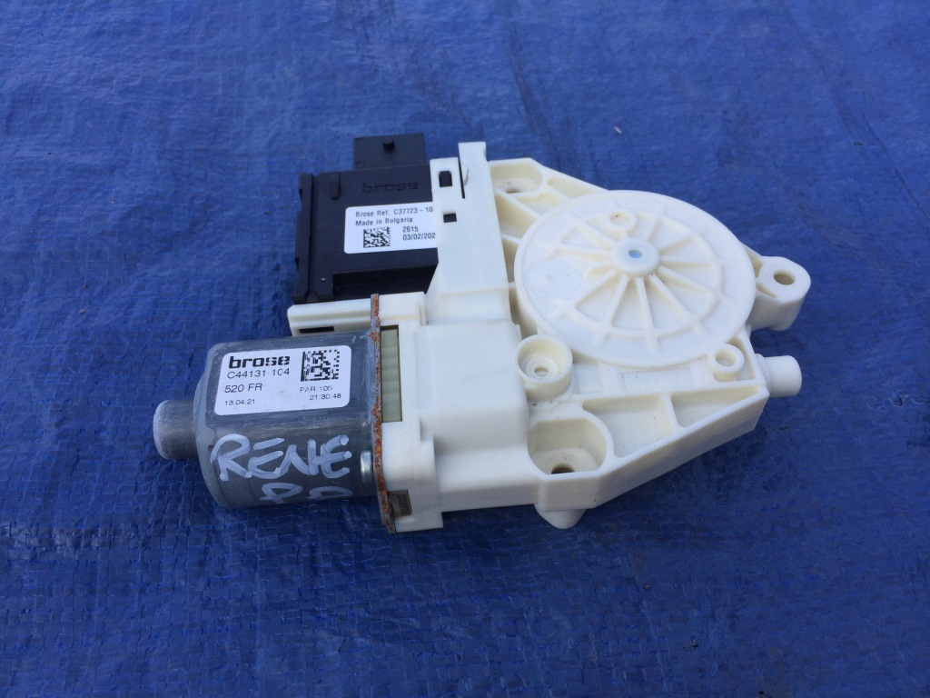 фото №1, Jeep compass ii 17 18 19 моторчик подъемник стекло с дверь правый перед