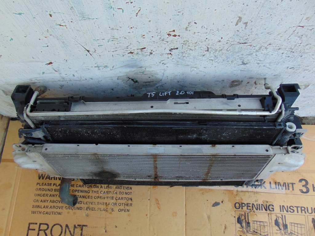 Комплект радіатор вентилятор інтеркулер vw transporter t5 рестайлінг  2010- 2.0tdi Зі Шроту