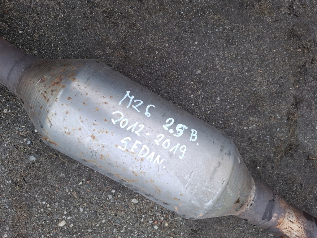 фото №7, Труба выхлоп гаситель средний катализатор mazda 6 gj sedan 2.5 бензин py03