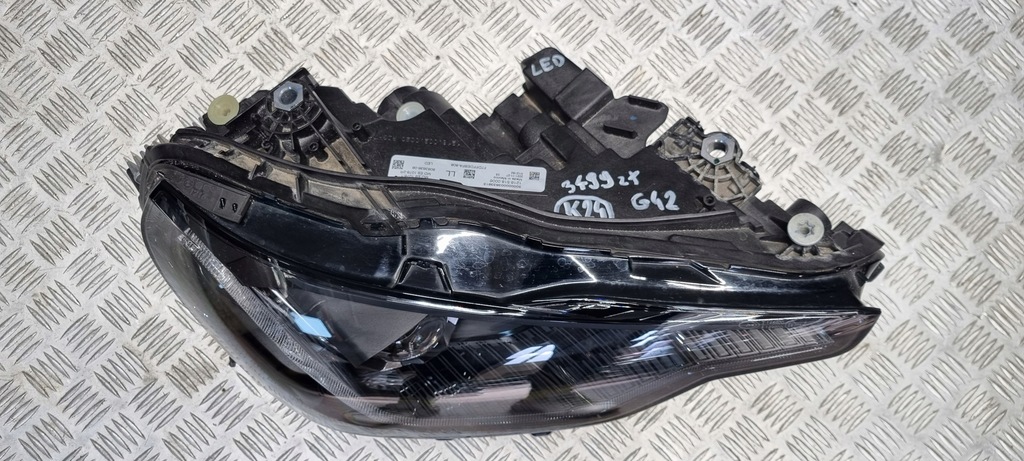 фото №11, Bmw оригинальный номер 8083636 2' g42 лампа правая перед led комплектная km