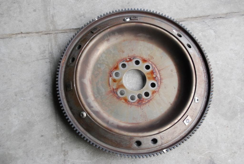 Купити Колесо маховик mercedes s w221 6.3 amg