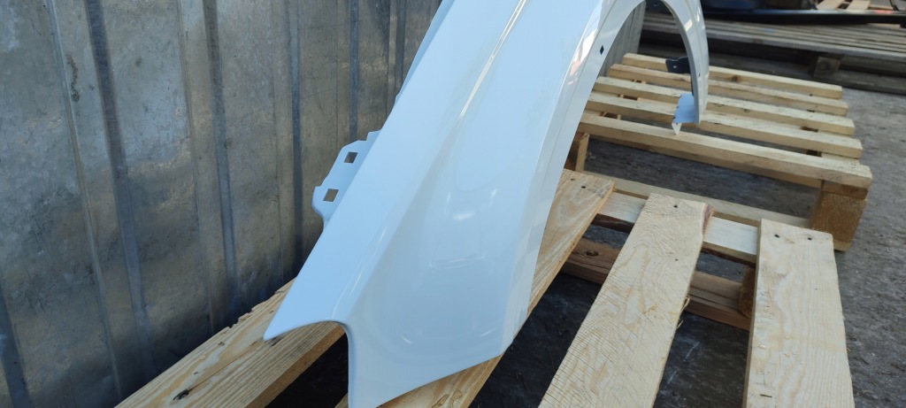 Крила лівий aluminiowy mercedes gla x156 12.13-08.21r лак 149 / 9149 Недорого