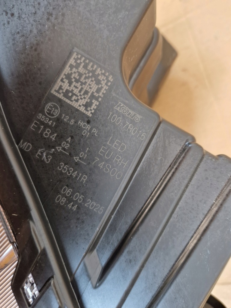 Купити Suzuki vitara 3 3 рестайлінг  18- фара правий фара правий full led 100-7r016